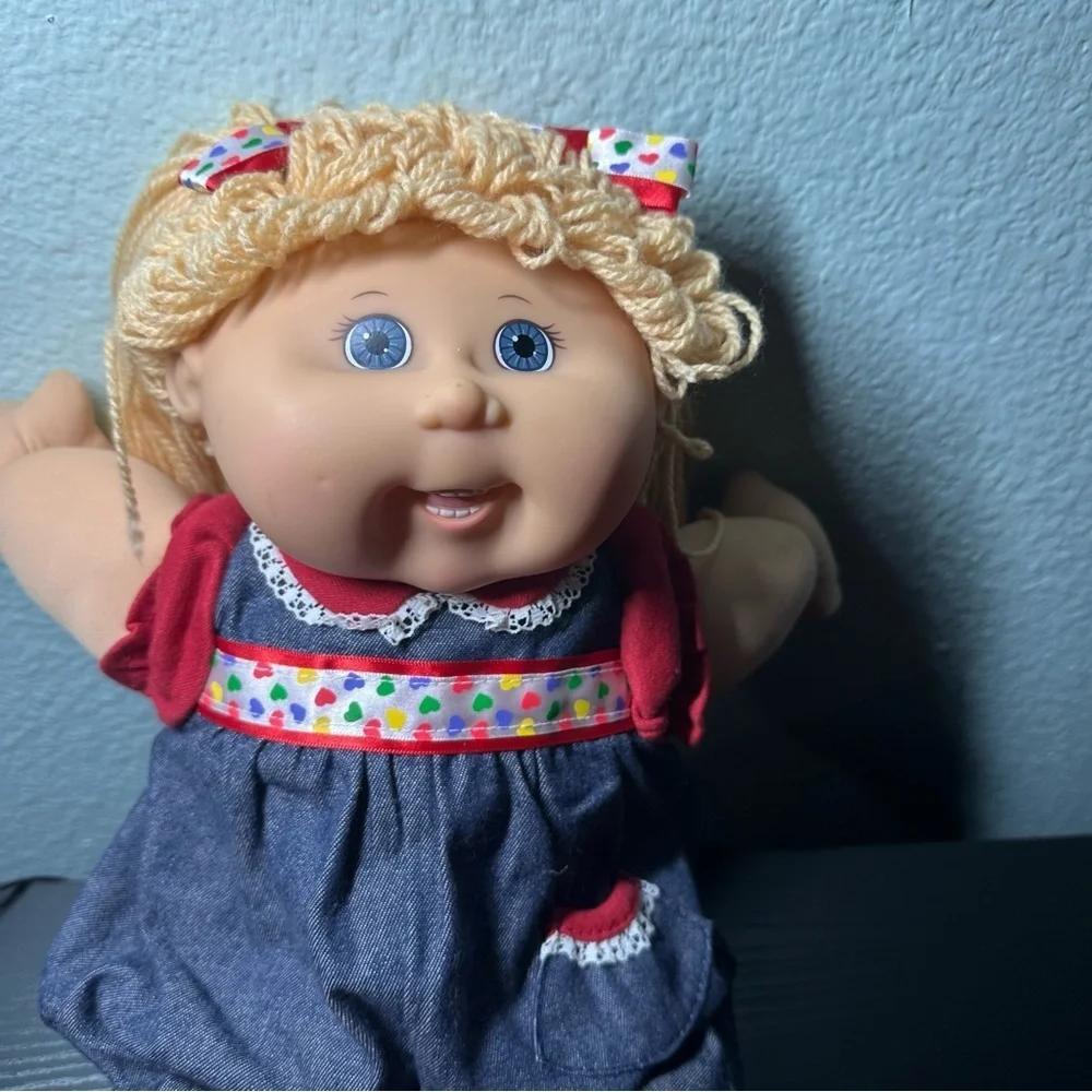 Charming Red and Blue Doll with Accessories - Picture 3 of 9